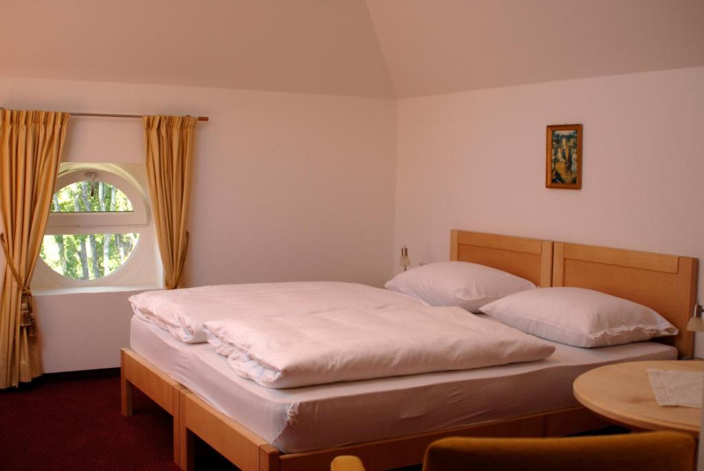 Hotel Dolomiten Collalbo Phòng bức ảnh