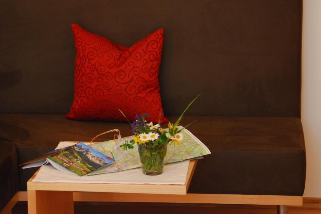 Hotel Dolomiten Collalbo Phòng bức ảnh
